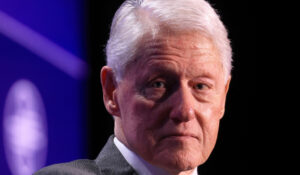 Navarro Should Comply With Subpoena to Avoid Costly Prosecution, Echoing Clinton