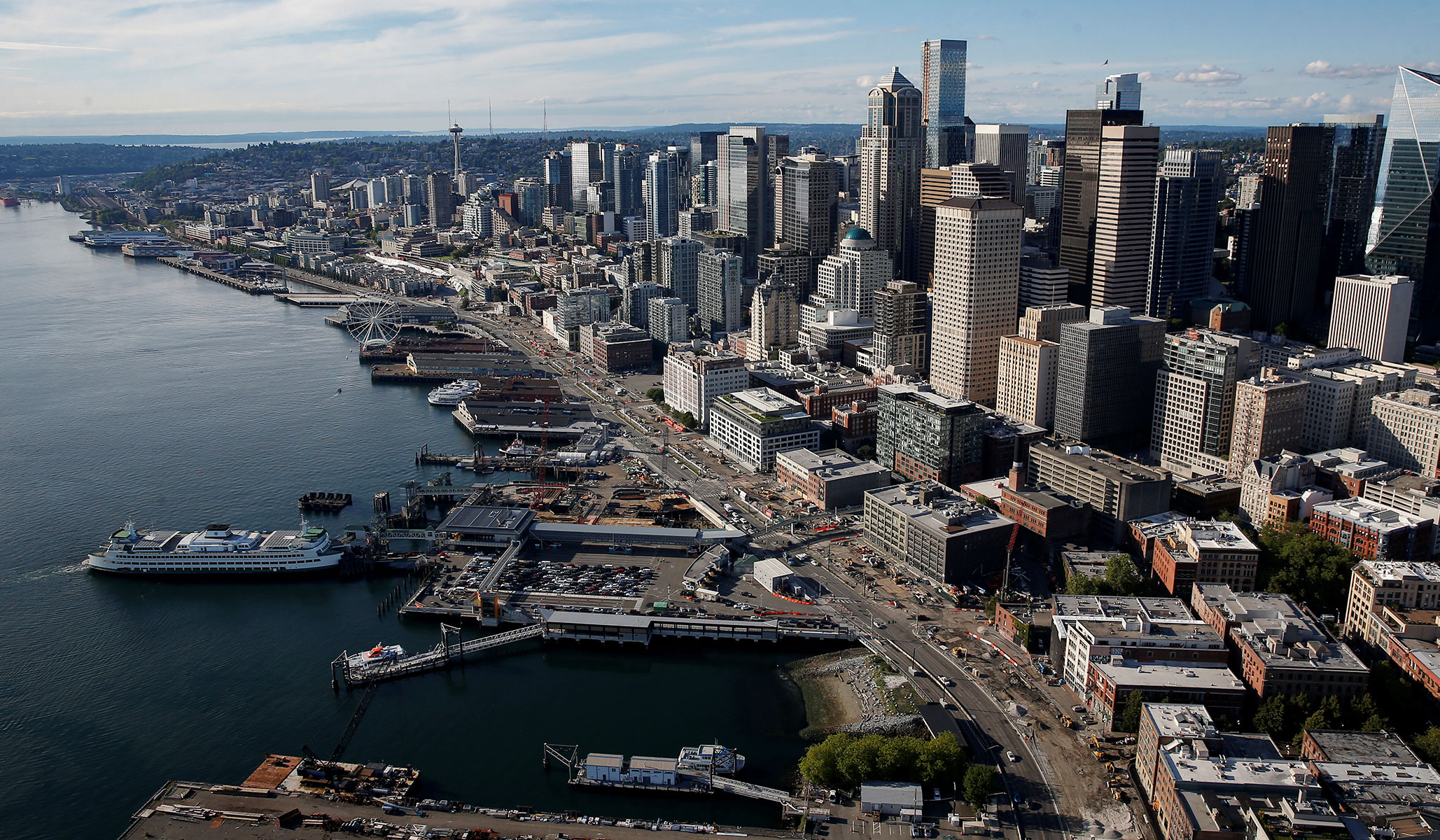 Seattle’s Super Bowl Win Contrasts with Local Economic Slowdown