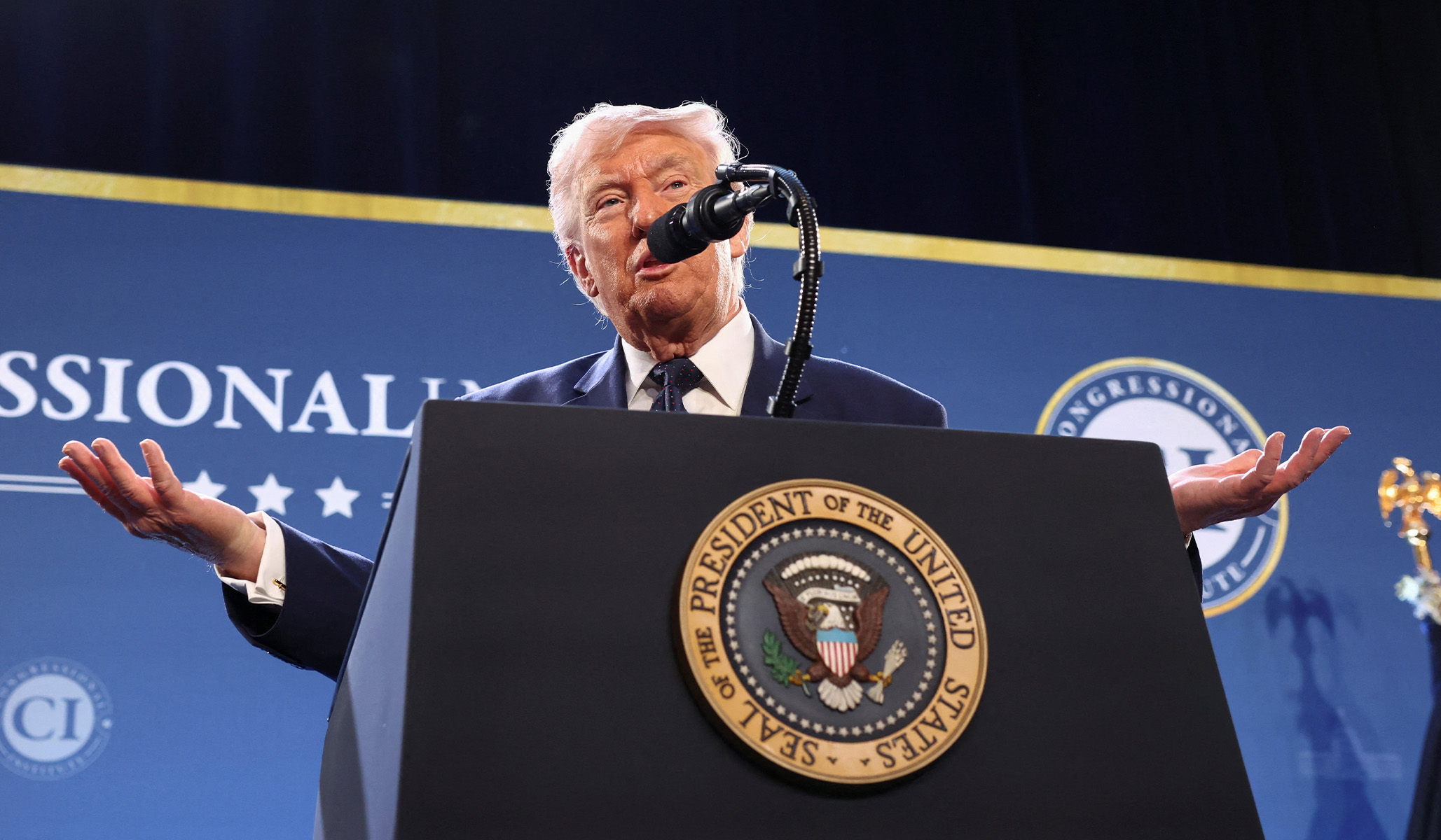 Trump Administration War Messaging Fuels Market Turmoil; U.S. Navy Did Not Escort Ship Through Strait of Hormuz