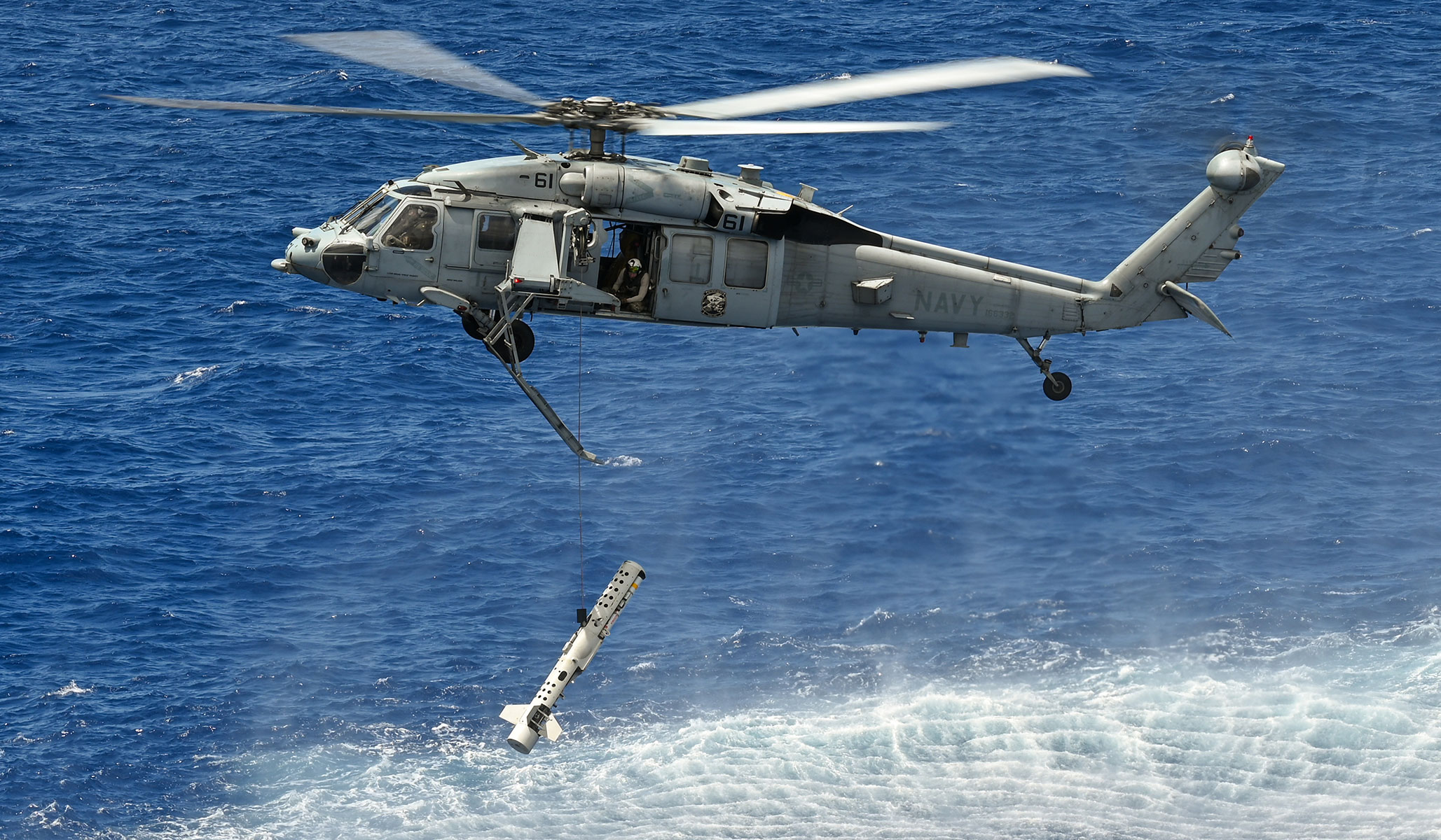 U.S. Navy Strategies to Clear the Strait of Hormuz